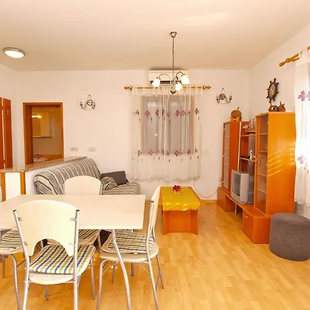 Fuer 5 Personen Ca 43 Qm In Cervar-porat, Istrien Istrische Riviera Apartment Porec