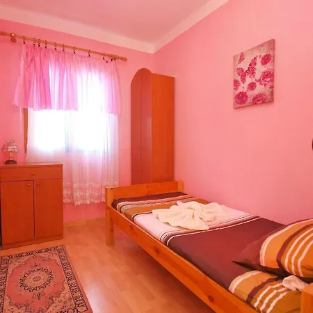 Fuer 5 Personen Ca 43 Qm In Cervar-porat, Istrien Istrische Riviera Apartment *